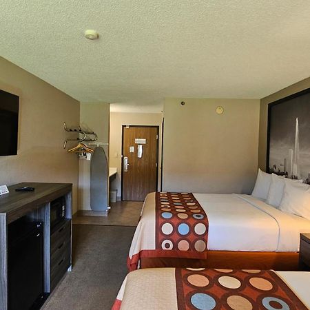 Super 8 By Wyndham Elgin Exterior foto