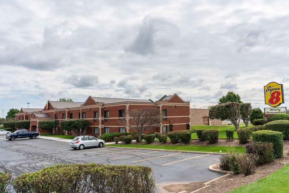 Super 8 By Wyndham Elgin Exterior foto