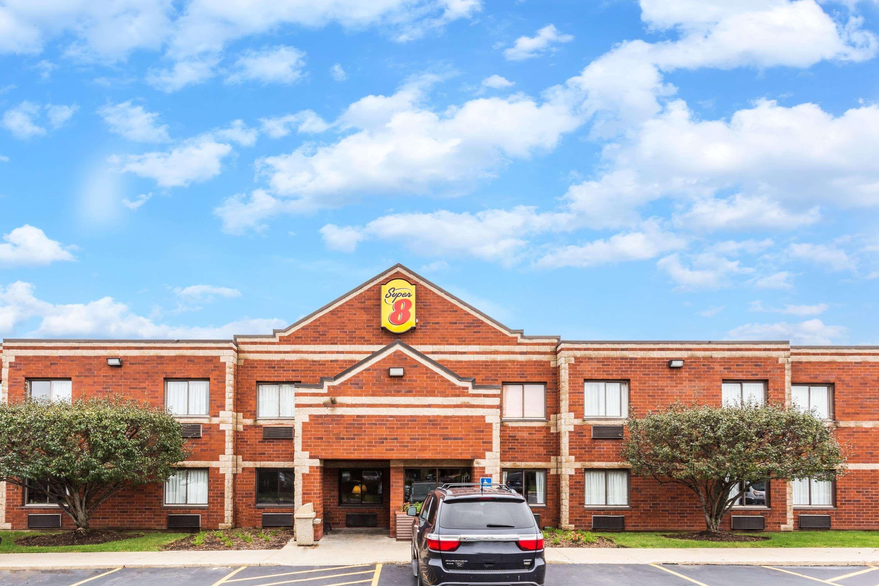 Super 8 By Wyndham Elgin Exterior foto