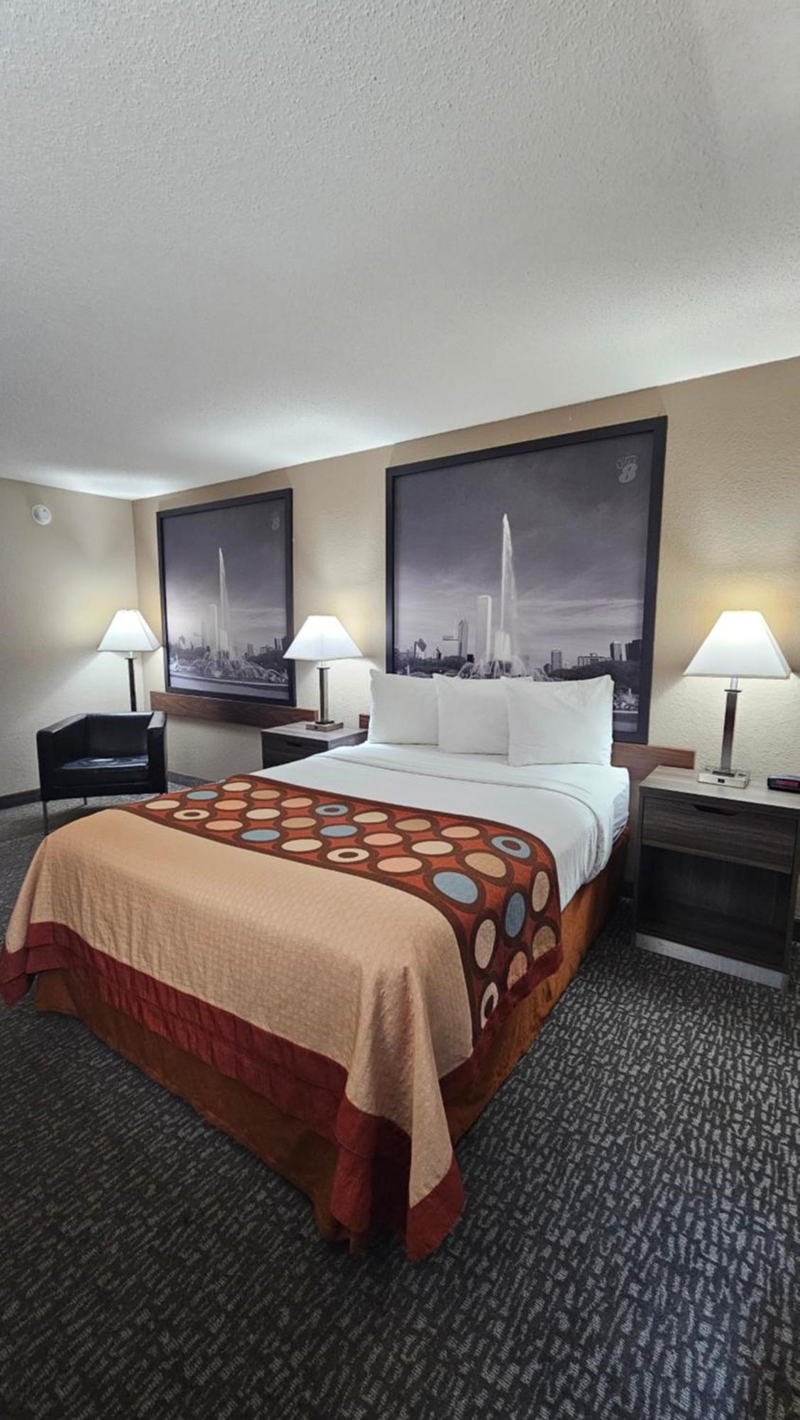 Super 8 By Wyndham Elgin Exterior foto